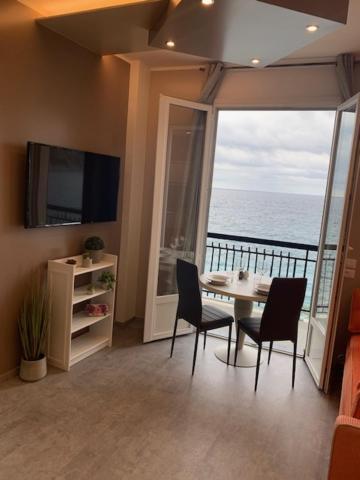 La Scogliera Apartment มอนเตรอสโซ อัล มาเร ภายนอก รูปภาพ