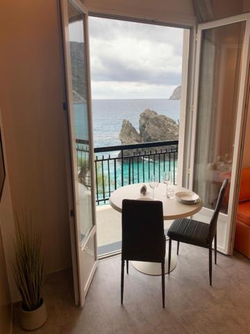 La Scogliera Apartment มอนเตรอสโซ อัล มาเร ภายนอก รูปภาพ